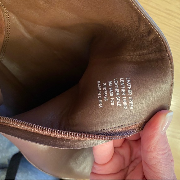 Womens Tory Burch chocolate brown leather booties - Picture 5 of 11